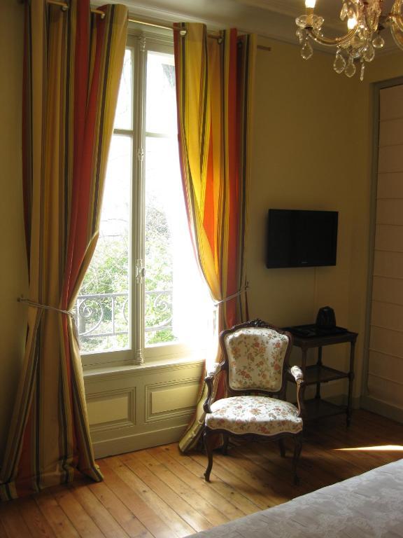 Chateau De Launay Méry-Corbon Δωμάτιο φωτογραφία
